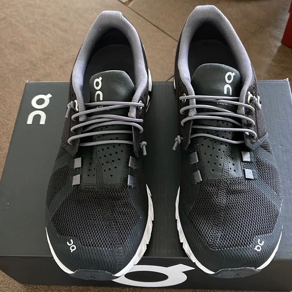 ON CLOUD Womens Sneakers Size 7.5W